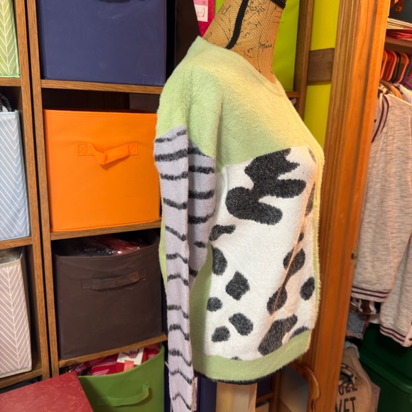 Colorful Patterned Sweater - Picture 5 of 12